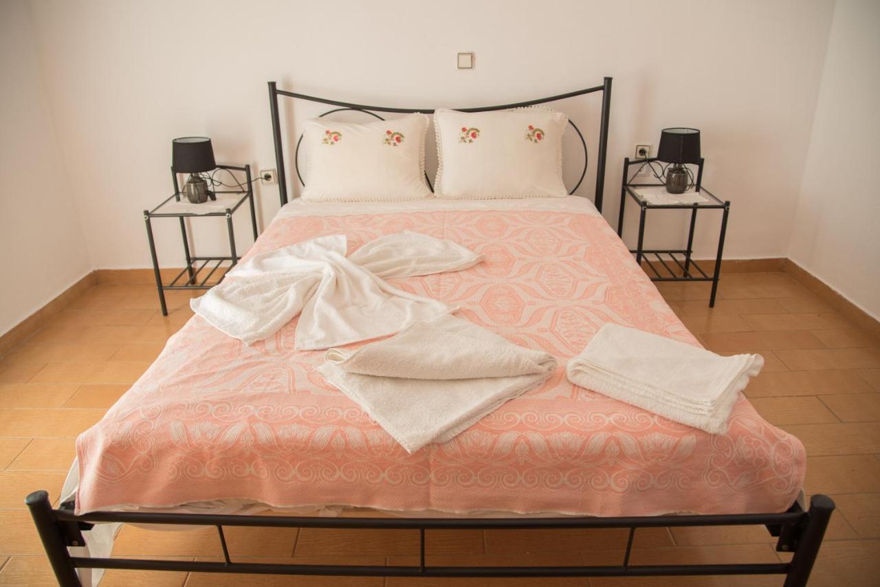 Sette Isole Countryside Apartment อธานนิออน ภายนอก รูปภาพ