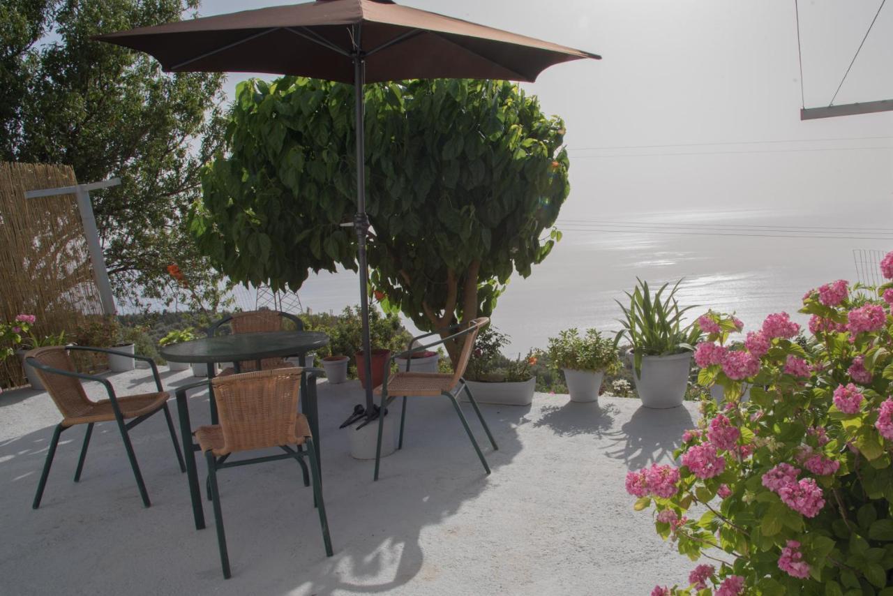 Sette Isole Countryside Apartment อธานนิออน ภายนอก รูปภาพ