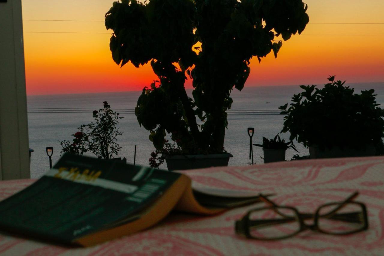 Sette Isole Countryside Apartment อธานนิออน ภายนอก รูปภาพ